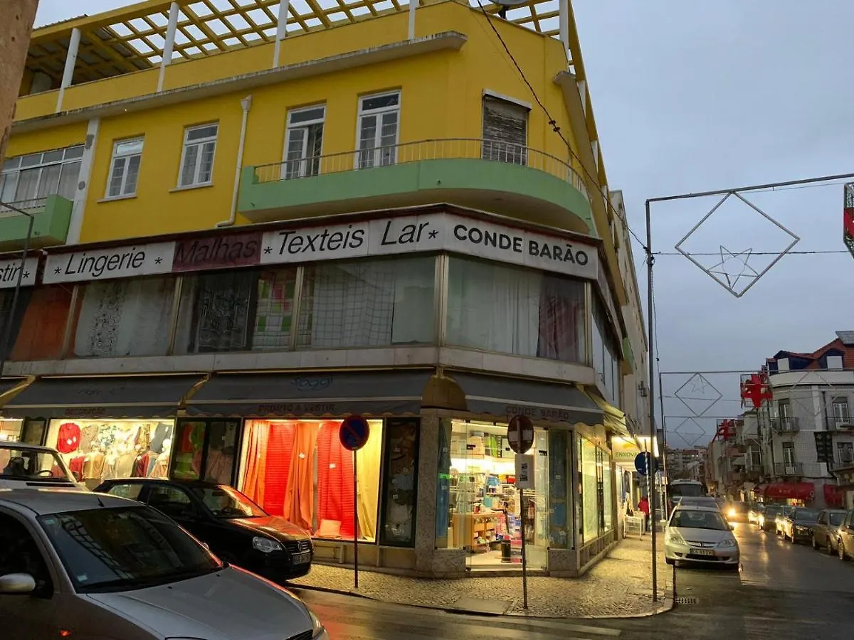 Lar Dois Coracoes Hostel Alges