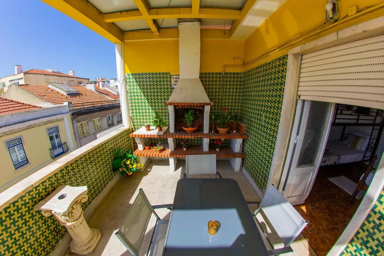 Lar Dois Coracoes Hostel Alges