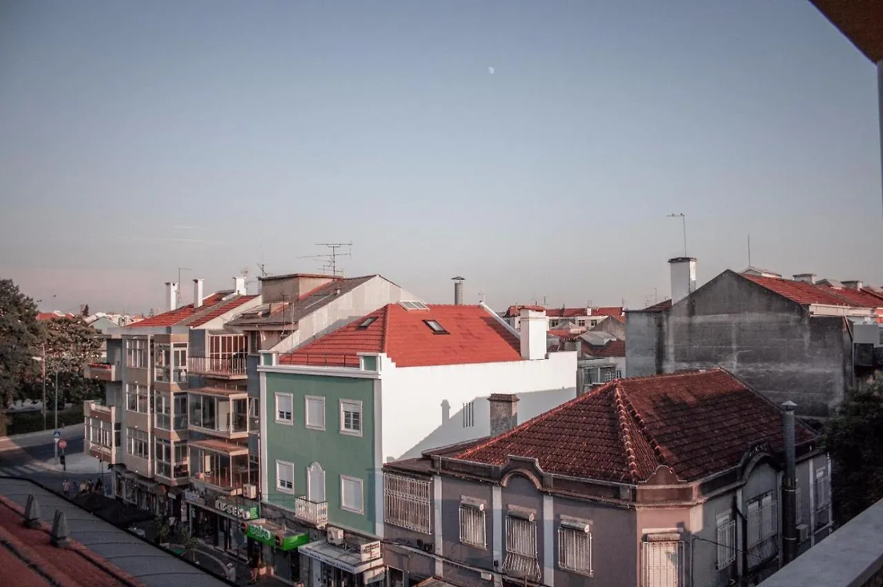 Lar Dois Coracoes Hostel Alges